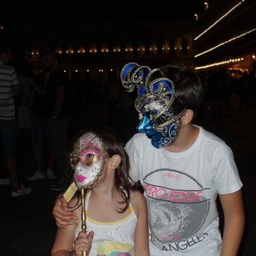 „Színház az egész világ!”